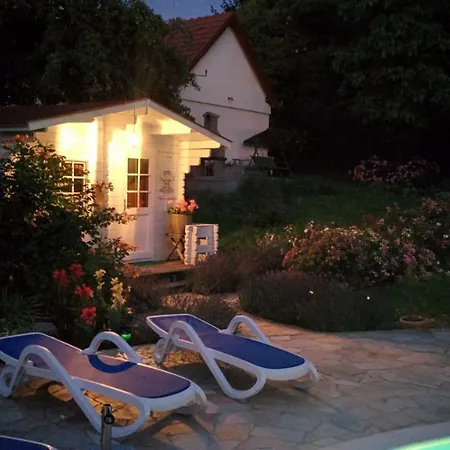 Luxury Chalet With Pool, Sauna & Wifi