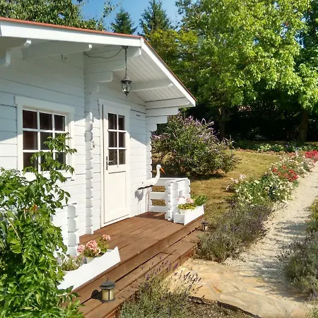 Chalet Luxury Chalet With Pool, Sauna & Wifi